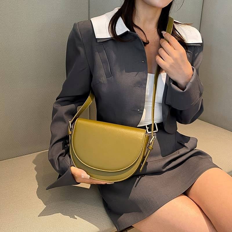 Green round bag